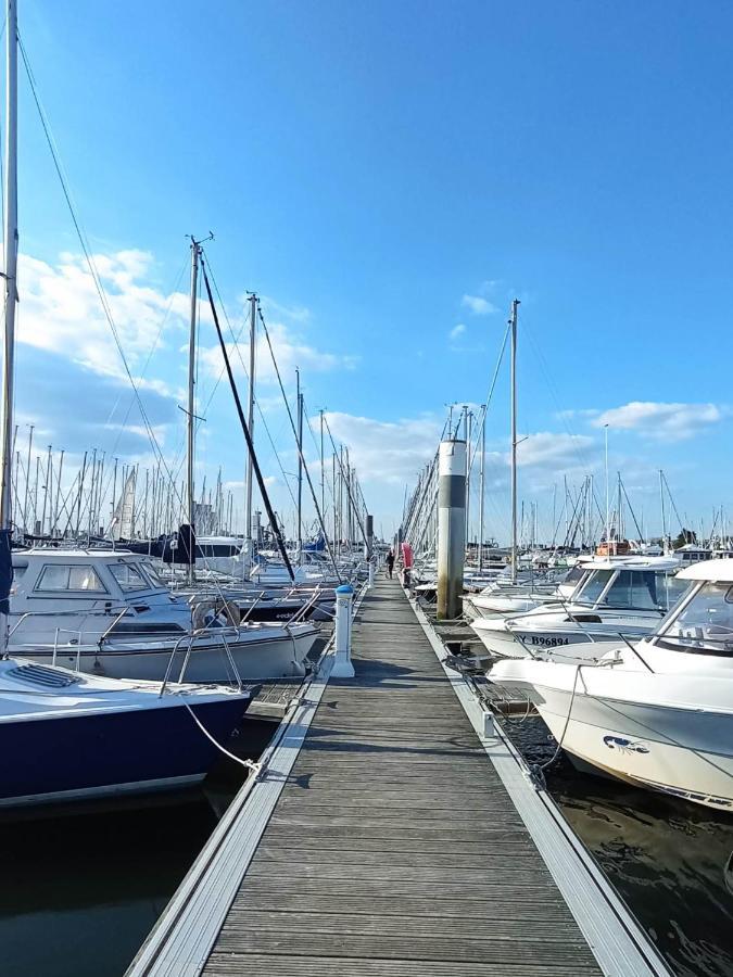 Le Kenav - Studio A 300 M Du Port Locmiquélic Exteriör bild