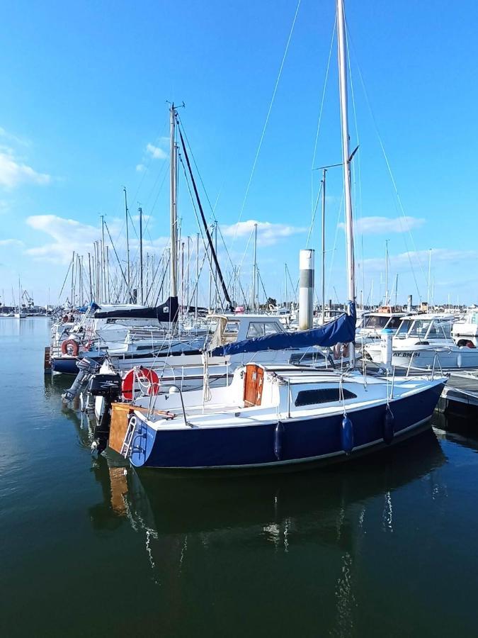 Le Kenav - Studio A 300 M Du Port Locmiquélic Exteriör bild